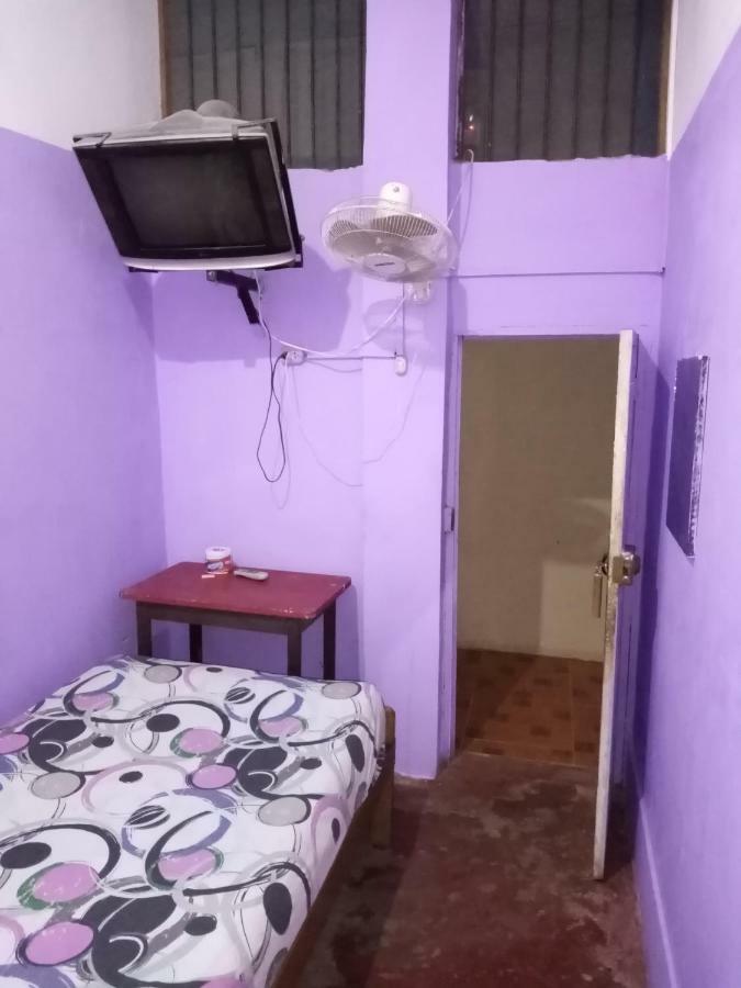 Hospedaje Independencia Pucallpa Eksteriør billede
